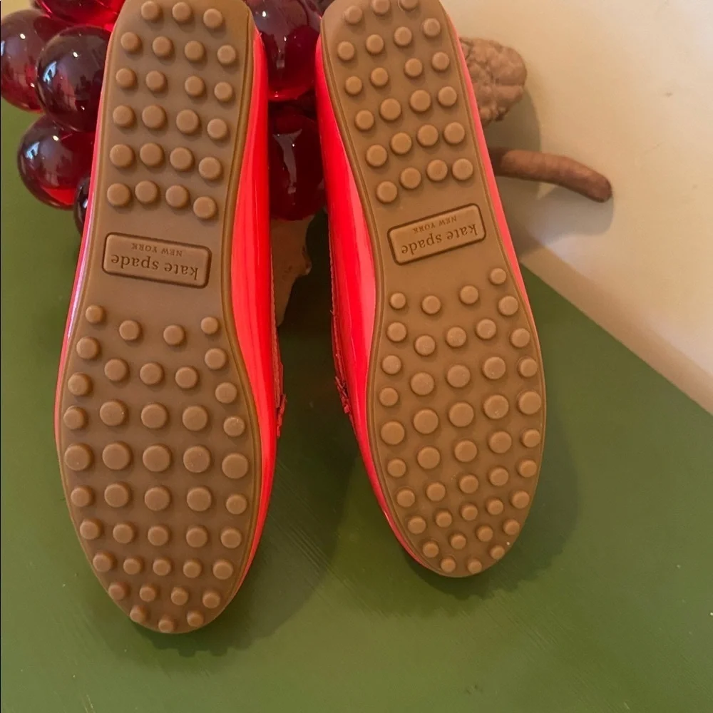 Kate Spade ♠️ New York NWOT coral deck loafers